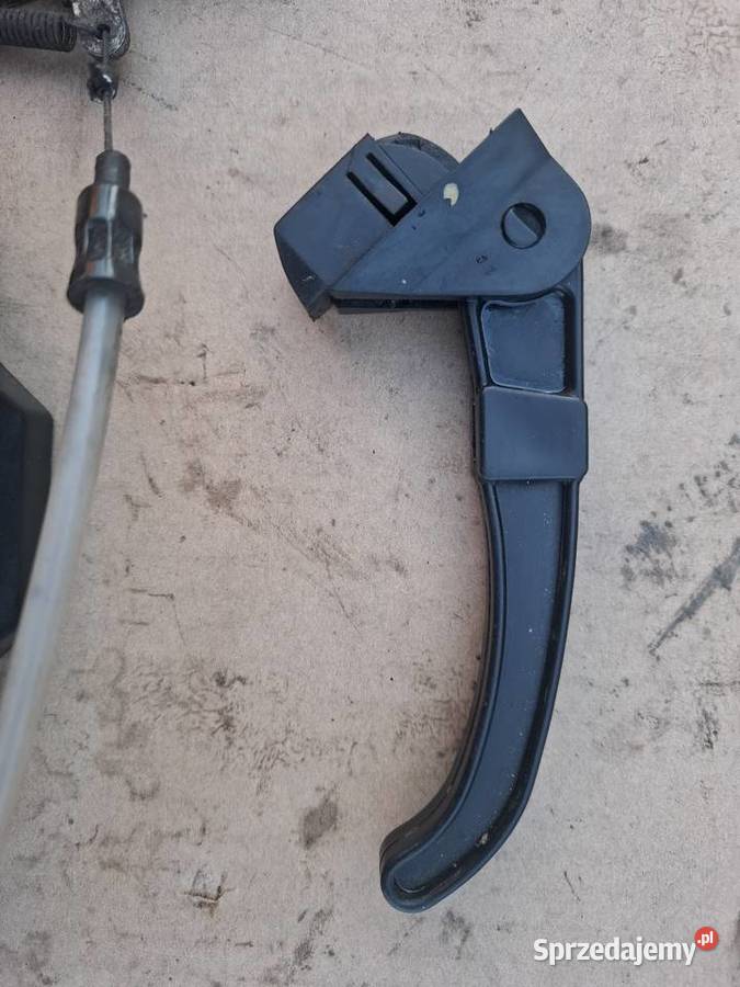 Dźwignia zamek pokrywy bagażnika maski Fiat 126p Strzelce Opolskie