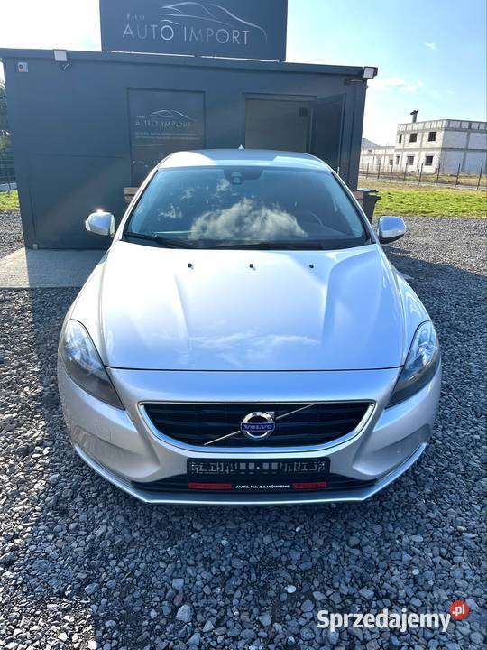 Volvo v40 20d 2016r autoalarm Tomaszów Lubelski