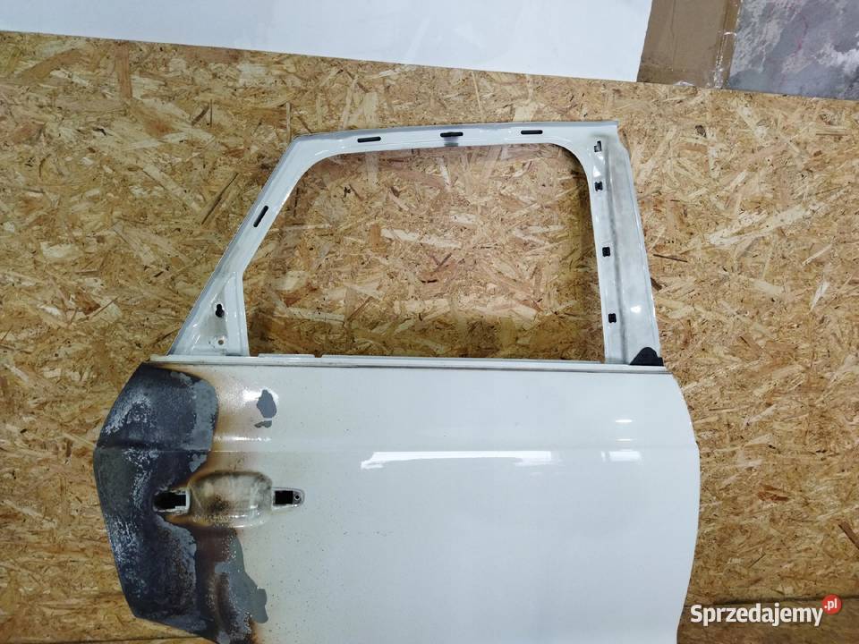 DRZWI PRAWY TYŁ AUDI Q3 8U LY9K 20112018 DO Przystajń