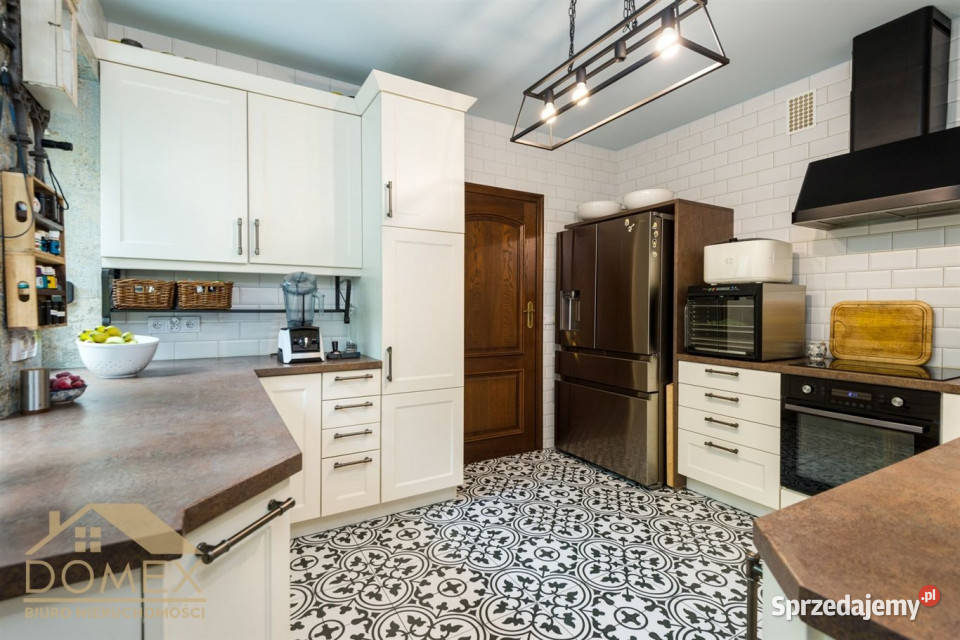 Dom wolnostojący 242m2 Rogów