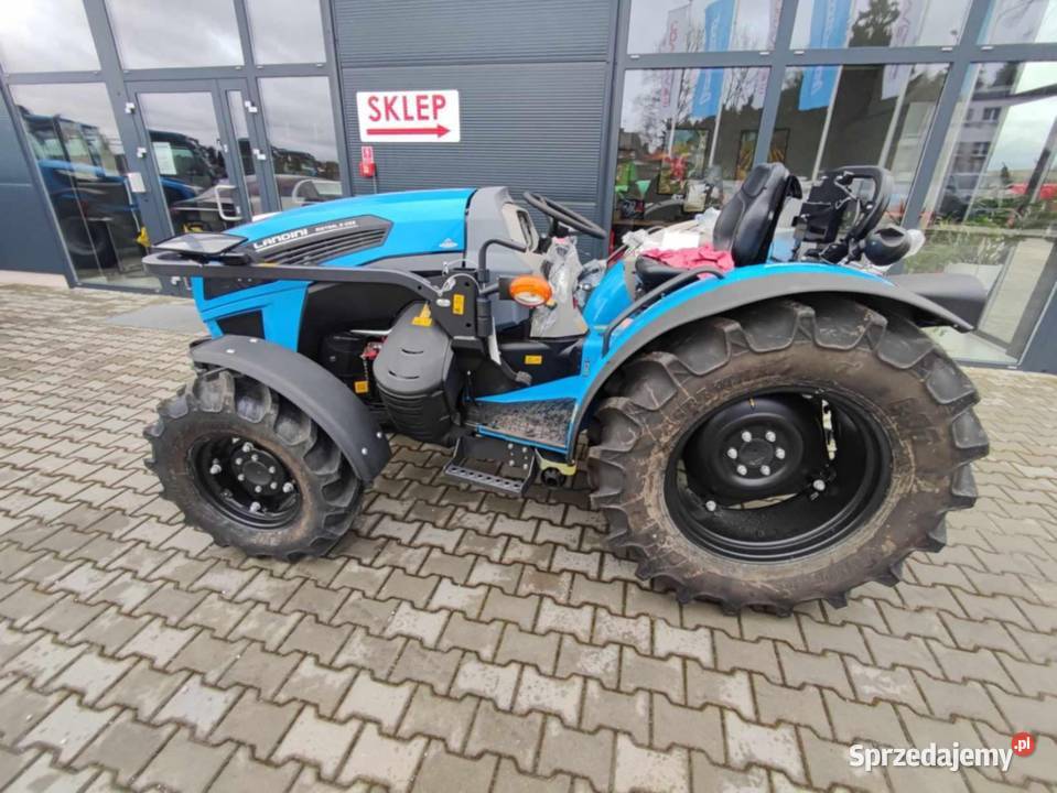 ciągnik do tuneli foliowych LANDINI Mistral Potworów