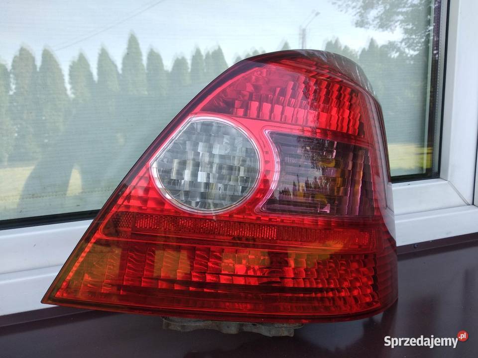 Honda Civic VII 7 5d przedlift lampa tył tylna