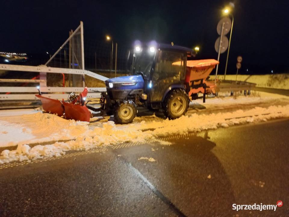 Odśnieżanie parkingów chodników Stężyca Ryki