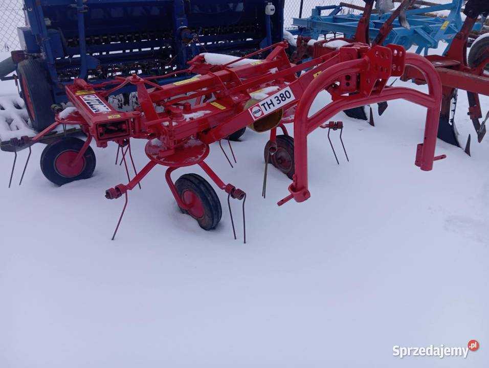 Przewracarka przetrząsają do siana Fella