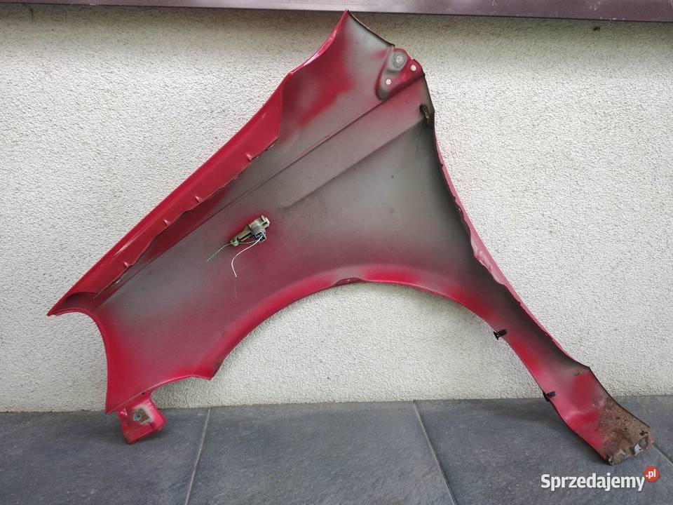 Toyota Yaris I 1 błotnik przedni prawy pasażera łódzkie Sieradz