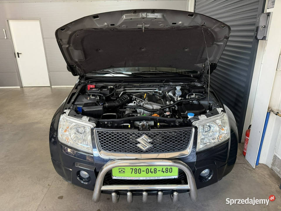 Suzuki Grand Vitara salon 80tyśkm nowa zero wspomaganie kierownicy Samochody osobowe Chechło