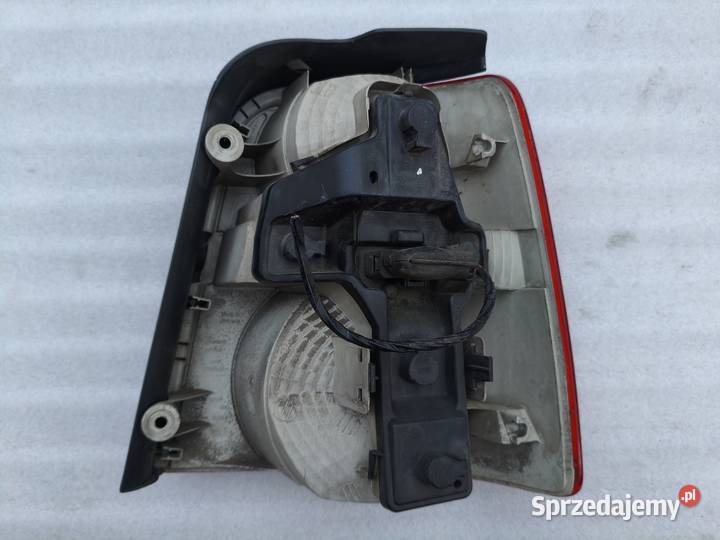 Lampa Lewy Tył Tylna Lewa VW Touran I 1T0945095G