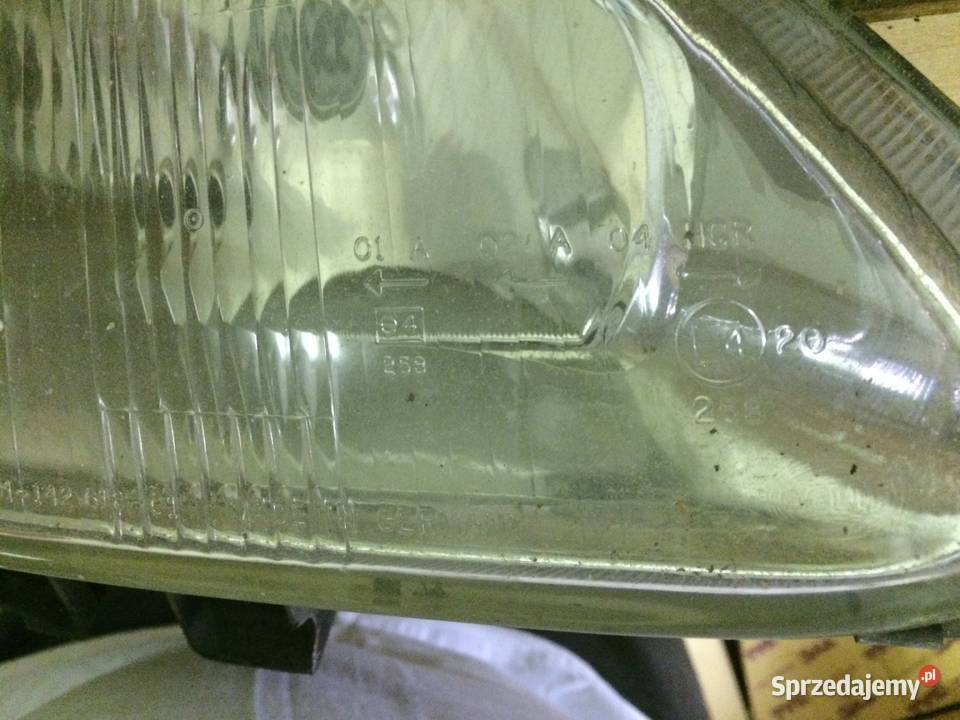 Lampa prawa Laguna I wersja Anglik