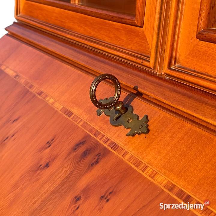 Sekretarzyk z witryną w angielskim stylu Gryfice