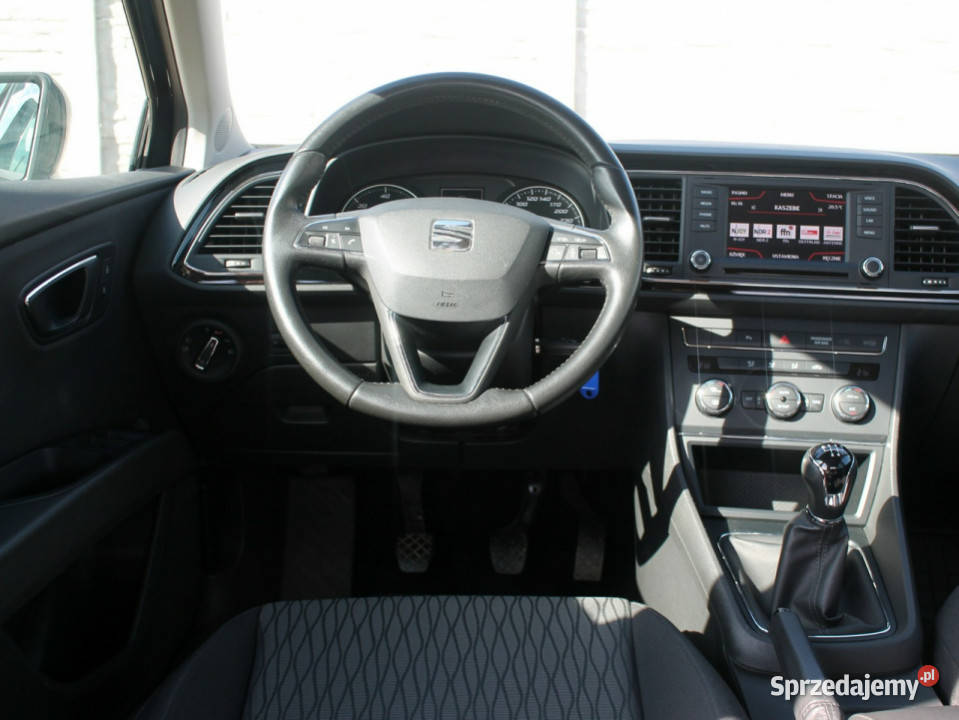 Seat Leon 16 TDI 105 Klimatronik TELEFON światła do jazdy dziennej Zielenin