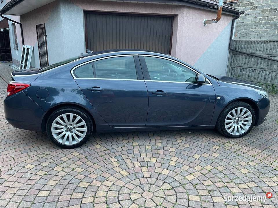 Opel Insignia benzyna 220 koni opony zimowe nowy