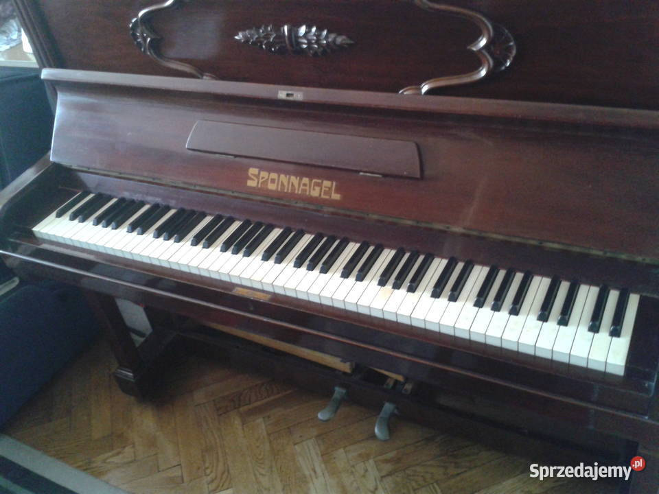 Sprzedam zabytkowe pianino Antyki sprzedam