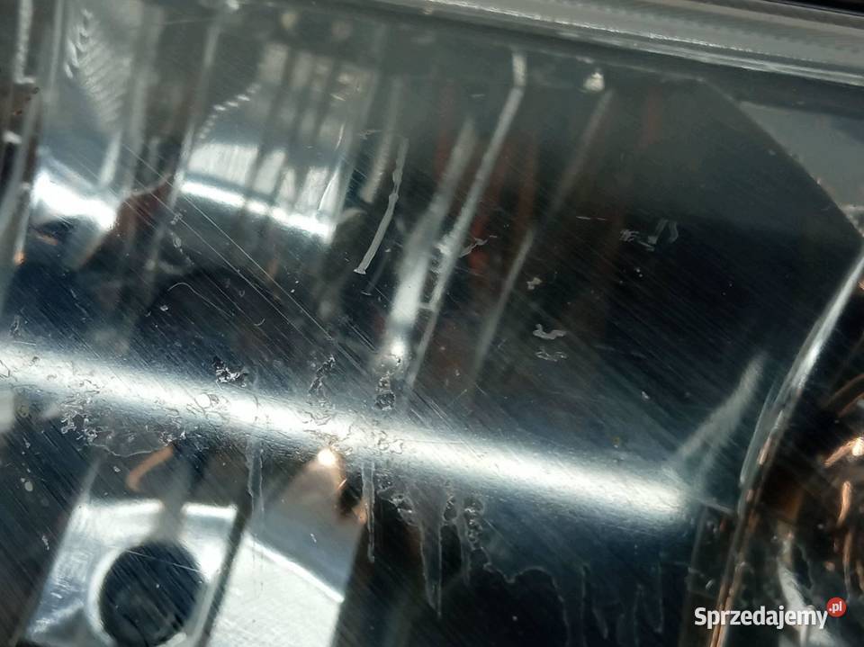LAMPA PRZÓD PRAWA EU ŁADNA Skoda Fabia I