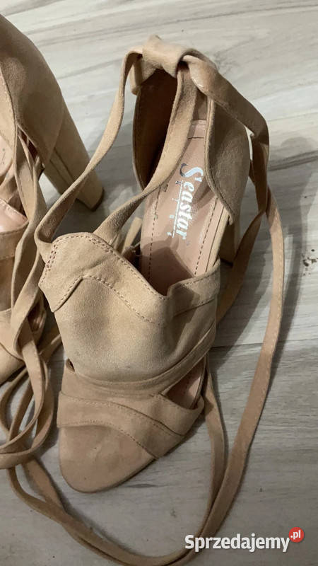 Buty na korku Goszczanów