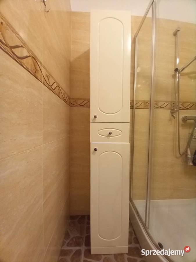 Lakierowany słupek łazienkowy Rumia