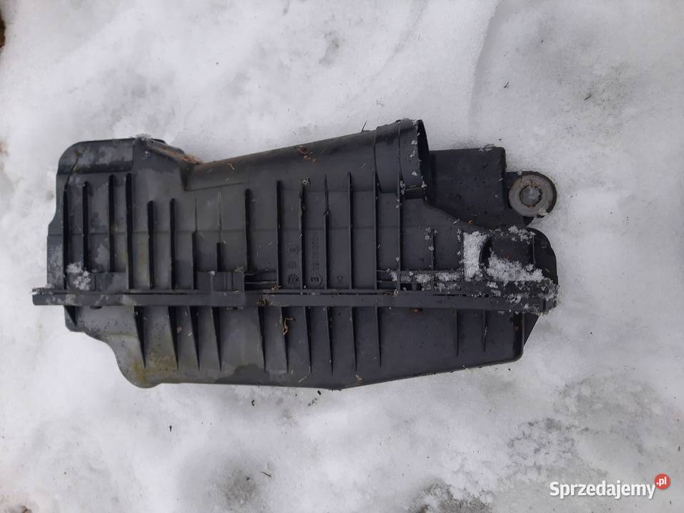 Citroen Xsara Picasso 16 16V obudowa filtra Ksawerów