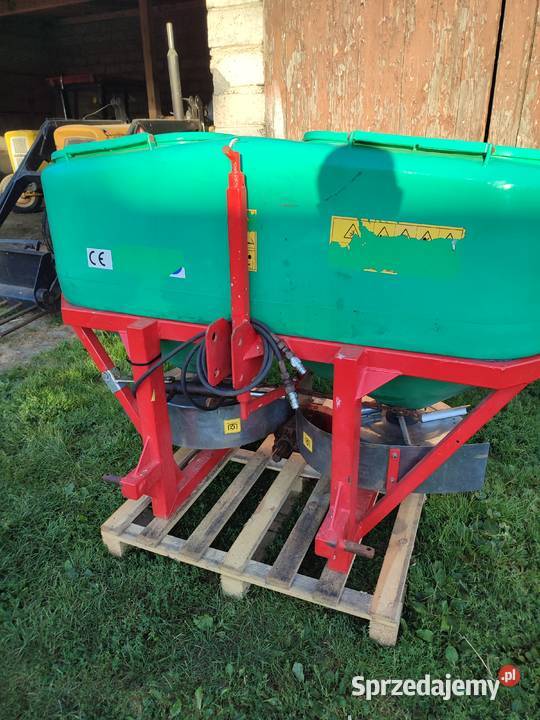 Rozsiewacz 600 grass roll hydraulika kryty nieuszkodzony