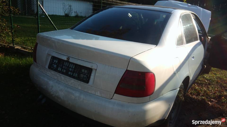 Audi a4 b5 uszkodzone Wołów sprzedam