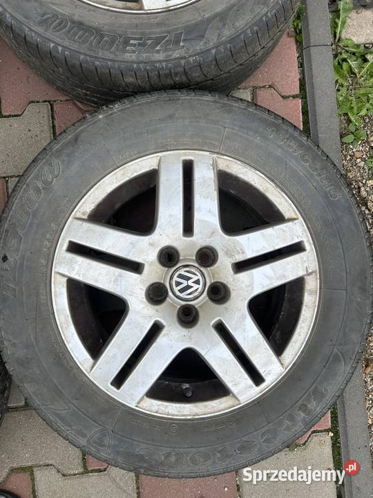 Felgi koła aluminiowe r15 golf 4 Opony i felgi dolnośląskie