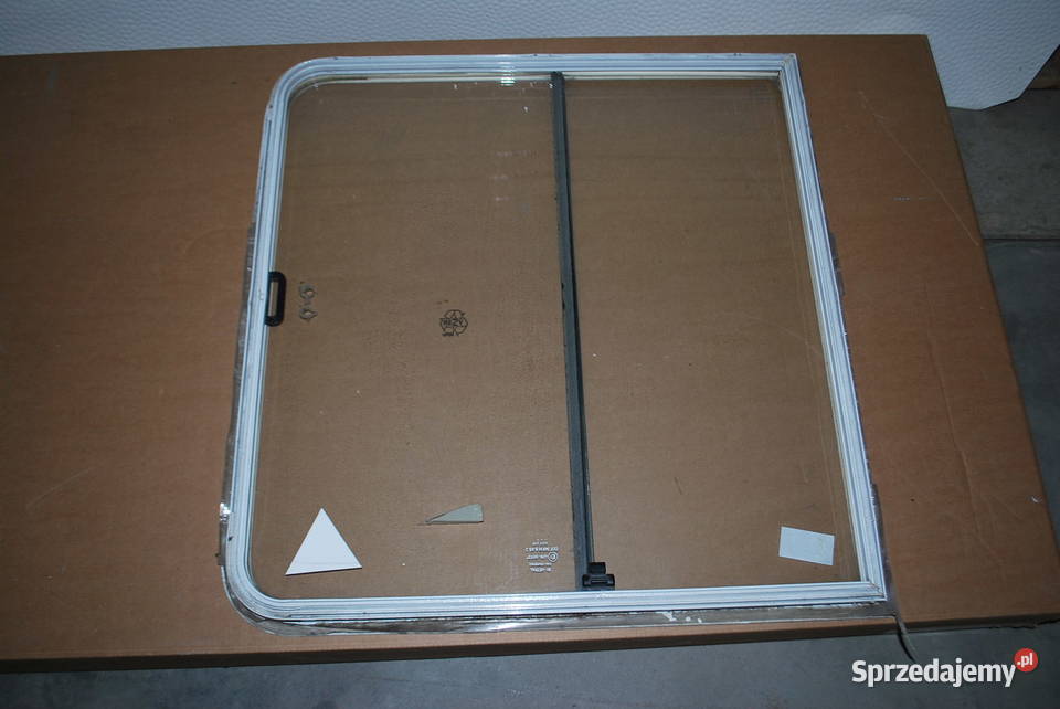OKNO DO KAMPERA 65x67 sprzedam