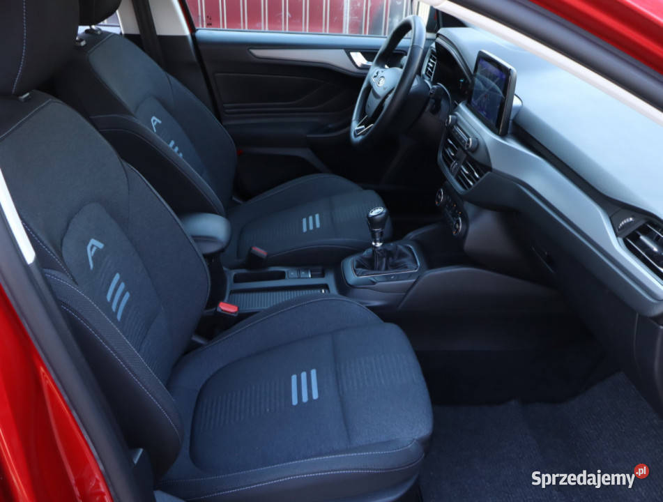 Ford Focus 10 MHEV światła przeciwmgielne Piaseczno