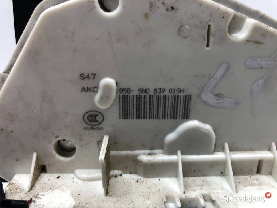 ZAMEK DRZWI LEWY TYŁ VW CC B7 Hatchback sprzedam