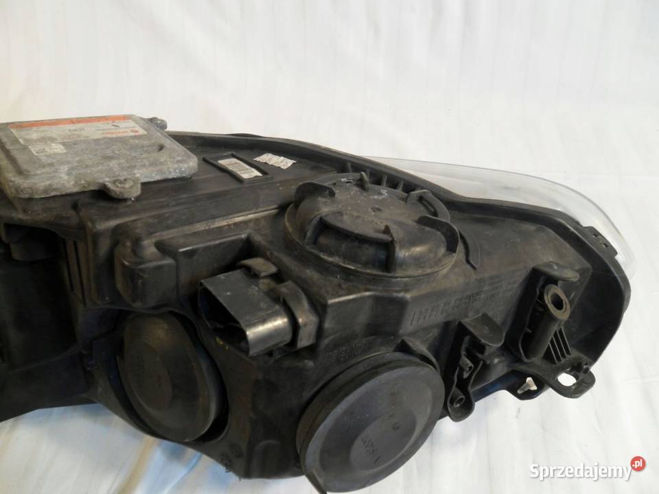 Lampa Przednia Prawa Ford Focus MK3 Xenon osobowe sprzedam