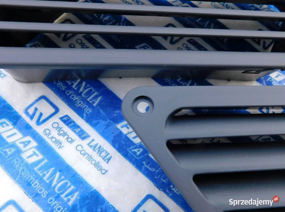 NOWE kratki na błotniki wloty powietrza boczne osobowe Tarnów