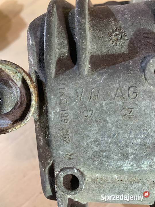 Łapa poduszka silnika 1K0199262 vw passat b6 sprzedam