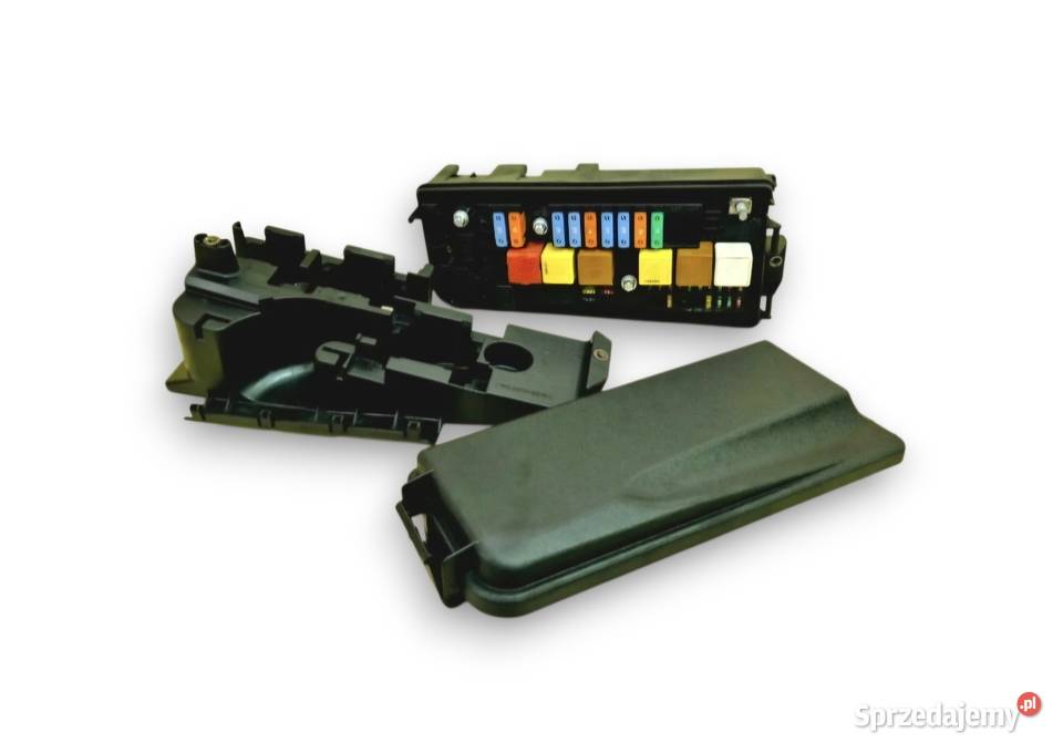 SKRZYNKA BEZPIECZNIKÓW OPEL VECTRA C SIGNUM sprzedam