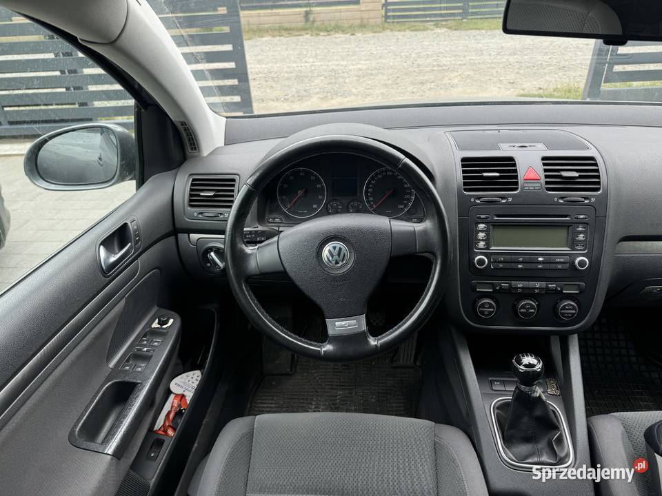 Sprzedam VW Golf 5 16 MPI wlkp Konin