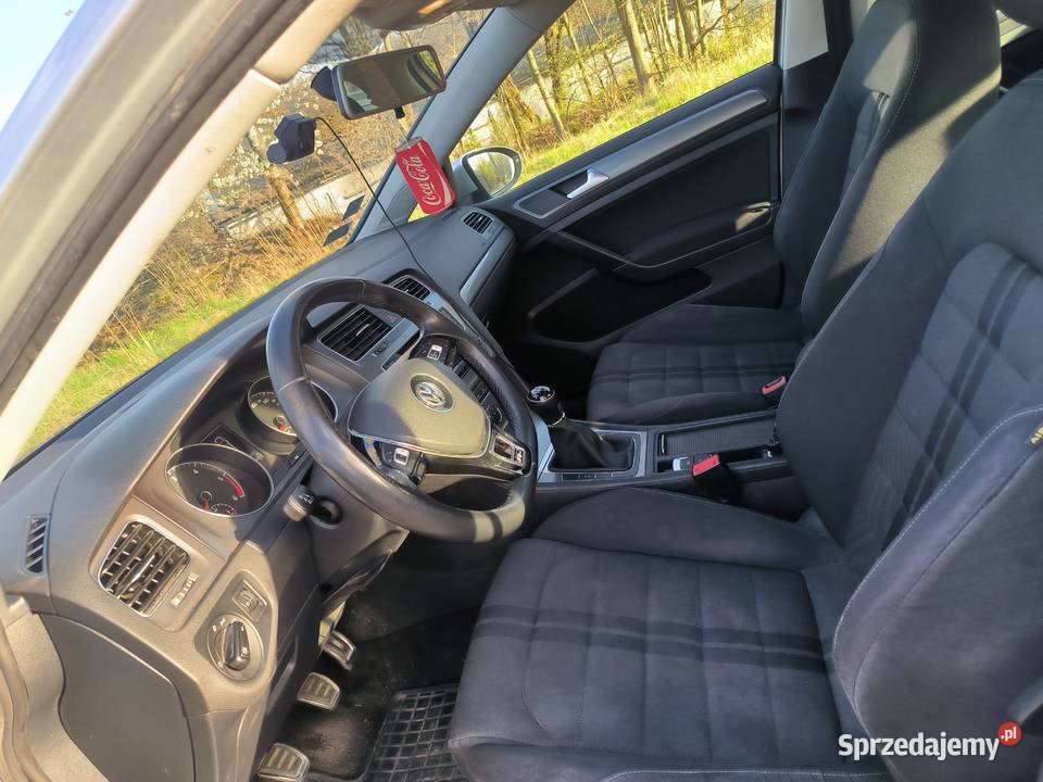 Golf 7 Hatchback 16TDI 290k przebiegu Rok produkcji 2014 Bolków