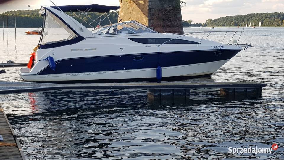 Jacht Bayliner 285 z pojedynczym silnikiem