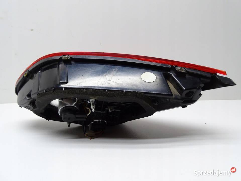 LAMPA LEWY TYŁ LEWA TYLNA W KLAPĘ 3C8945307Q VW sprzedam