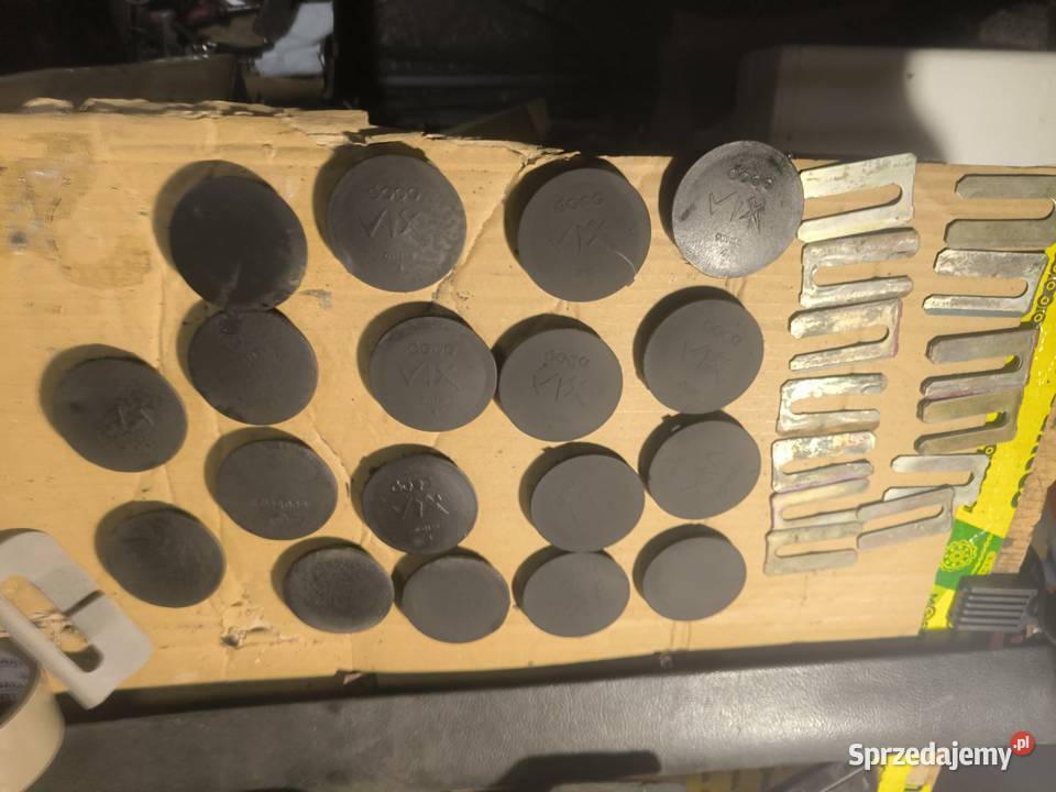 Polonez podkładki regulacyjne drzwi Rok produkcji 1999