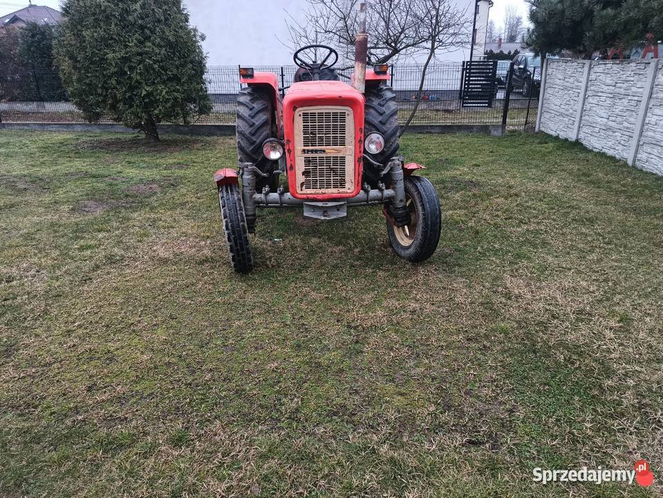 Sprzedam ciągnik c360