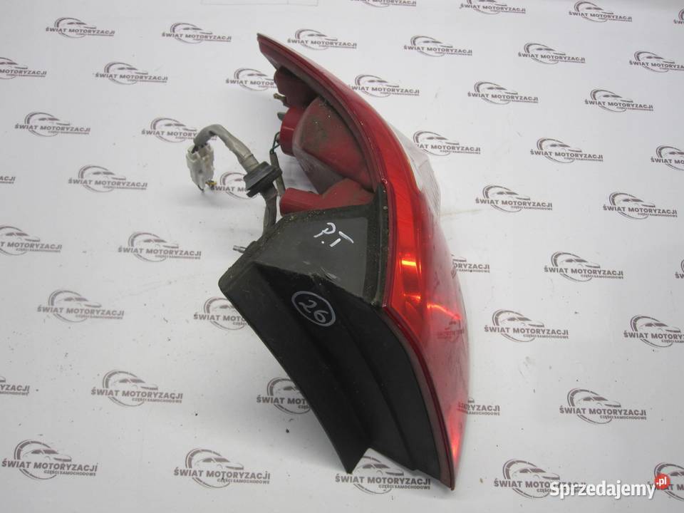 HYUNDAI SANTA FE II 06 lampa prawy tył