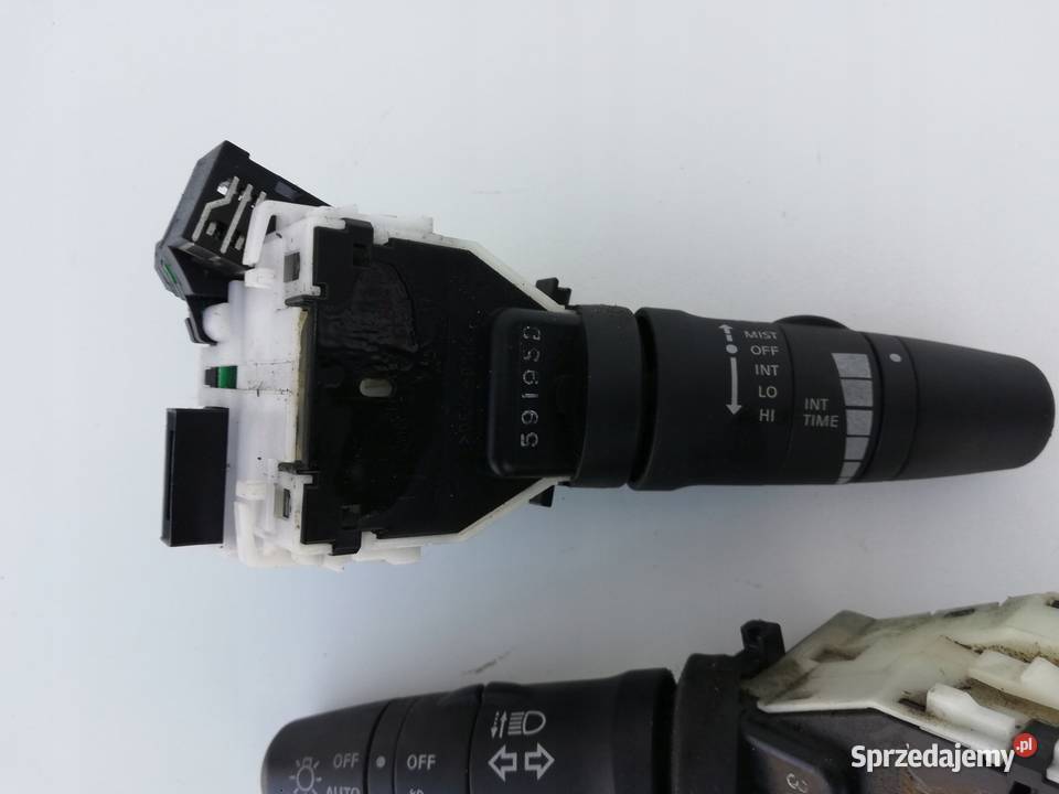 MANETKA PRZEŁĄCZNIK INFINITI G35 COUPE Motoryzacja