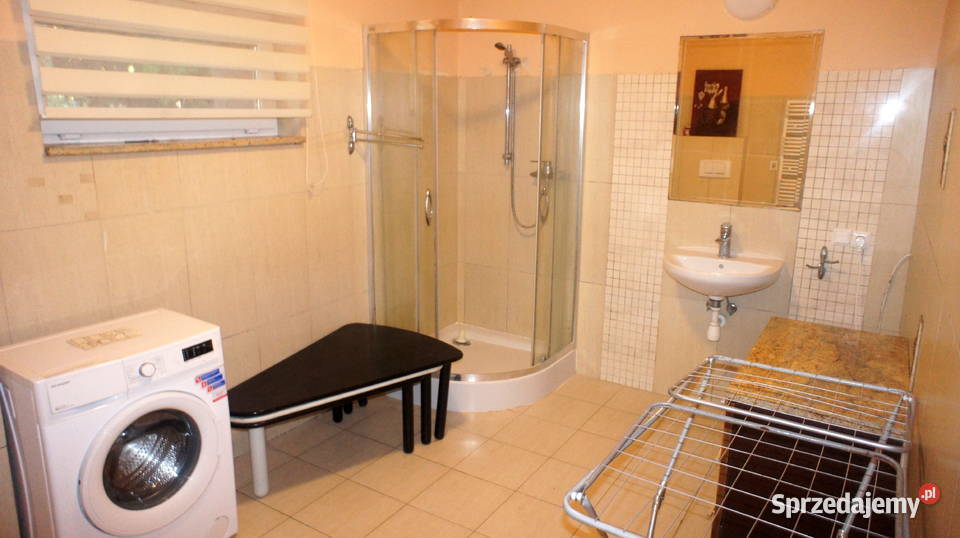 2 pokoje pracowników z dostępem do ogródka sprzedam