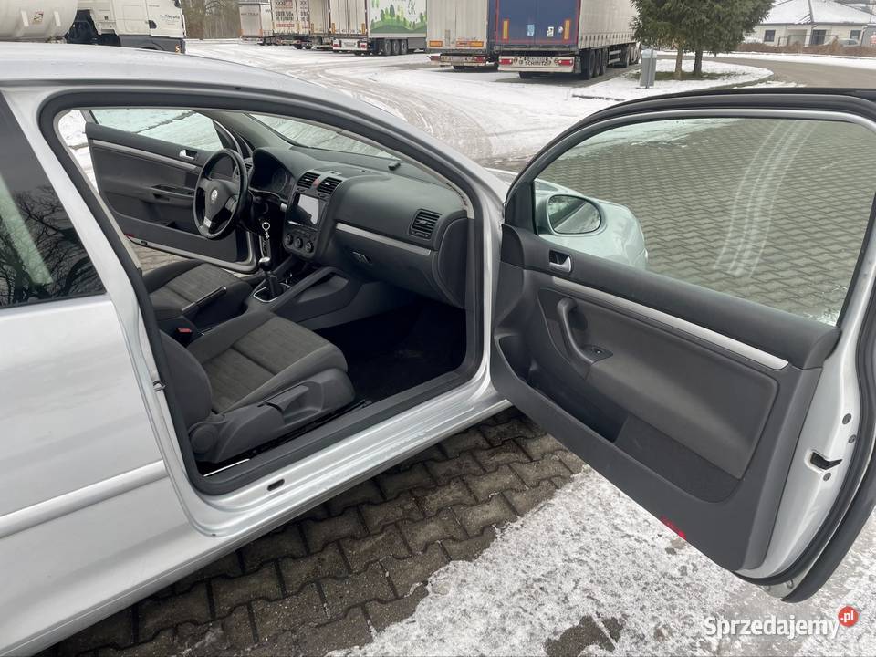 Volkswagen Golf V Rok produkcji 2007 Skwierzyna