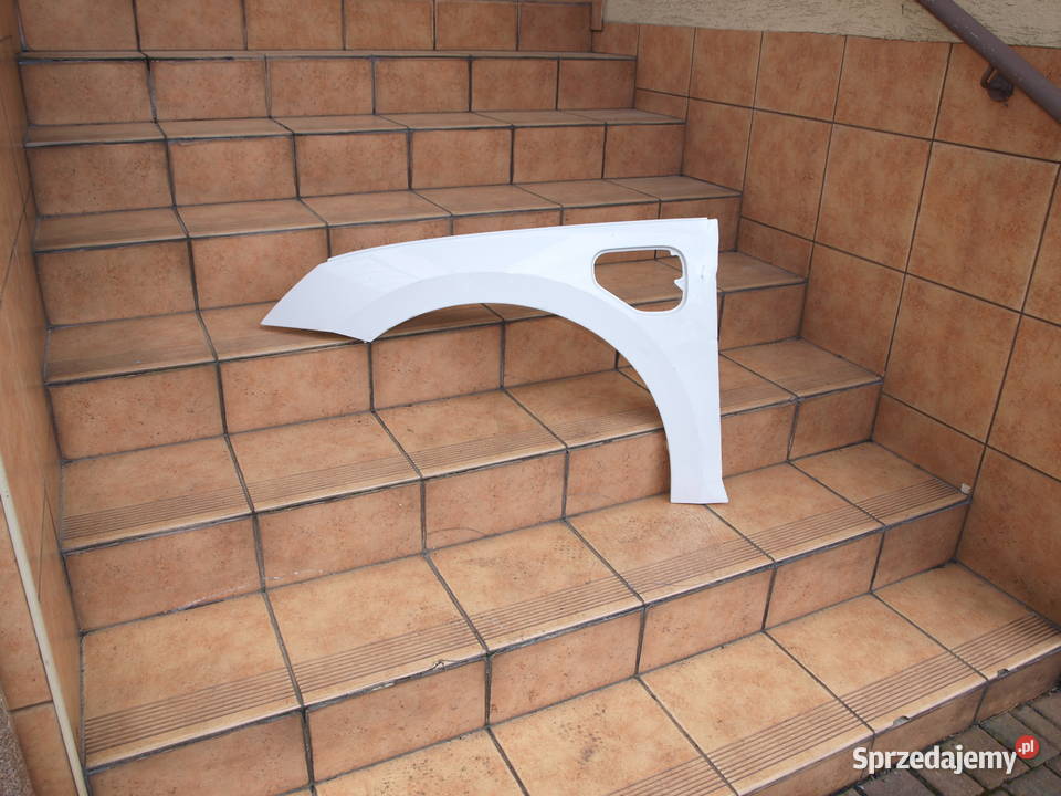 Skoda Octavia IV 4 Hybryda błotnik lewy przód osobowe Kalisz