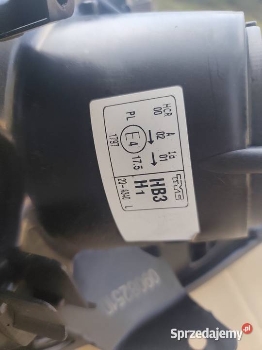 Honda Civic generacji 7 lampy przednie Poraj