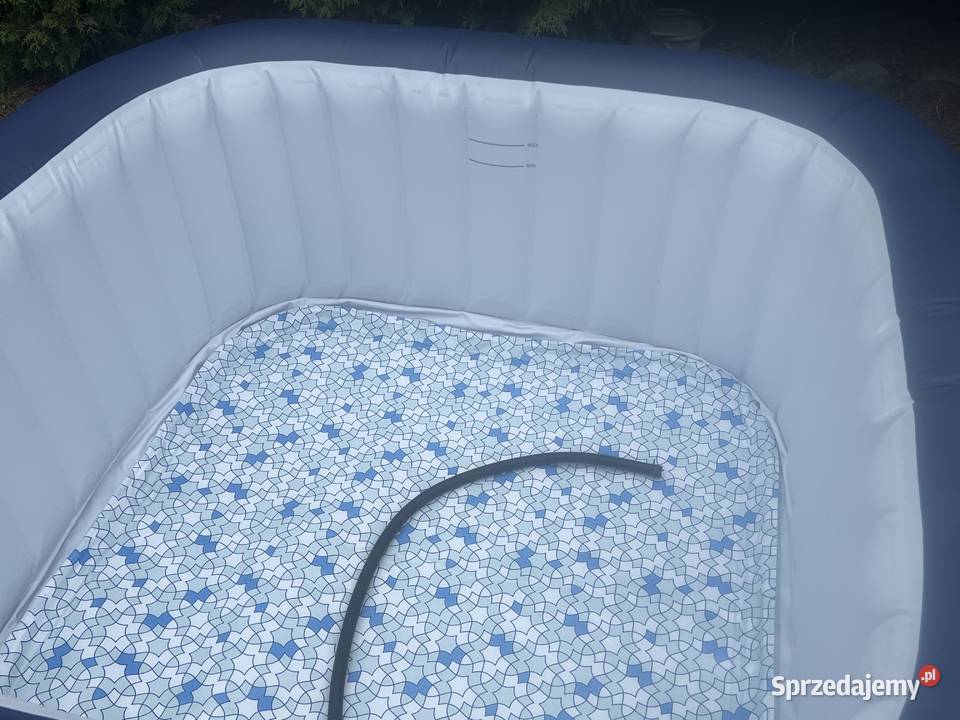 Jacuzzi z hydromasażemLayz Spa Hawaii Smart Suwałki sprzedam