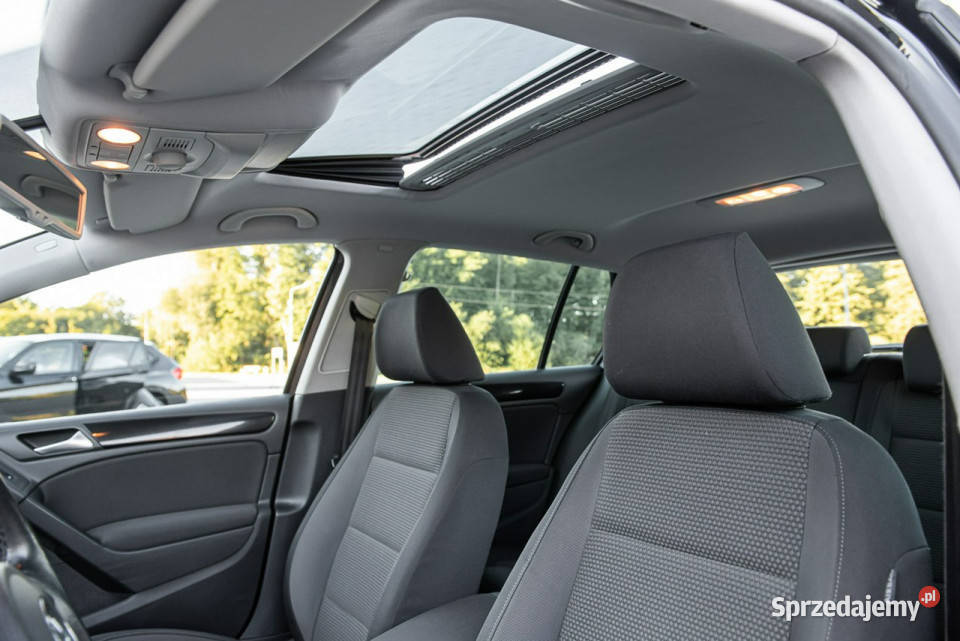 Volkswagen Golf Highline 20TDI 110 Szyberdach lakier metallic Zwoleń