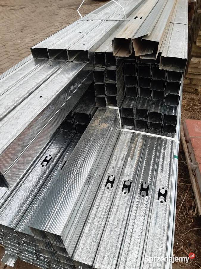 Ksztaltownik ścienny CW 50 gr05mm dł 4m Łęczna sprzedam
