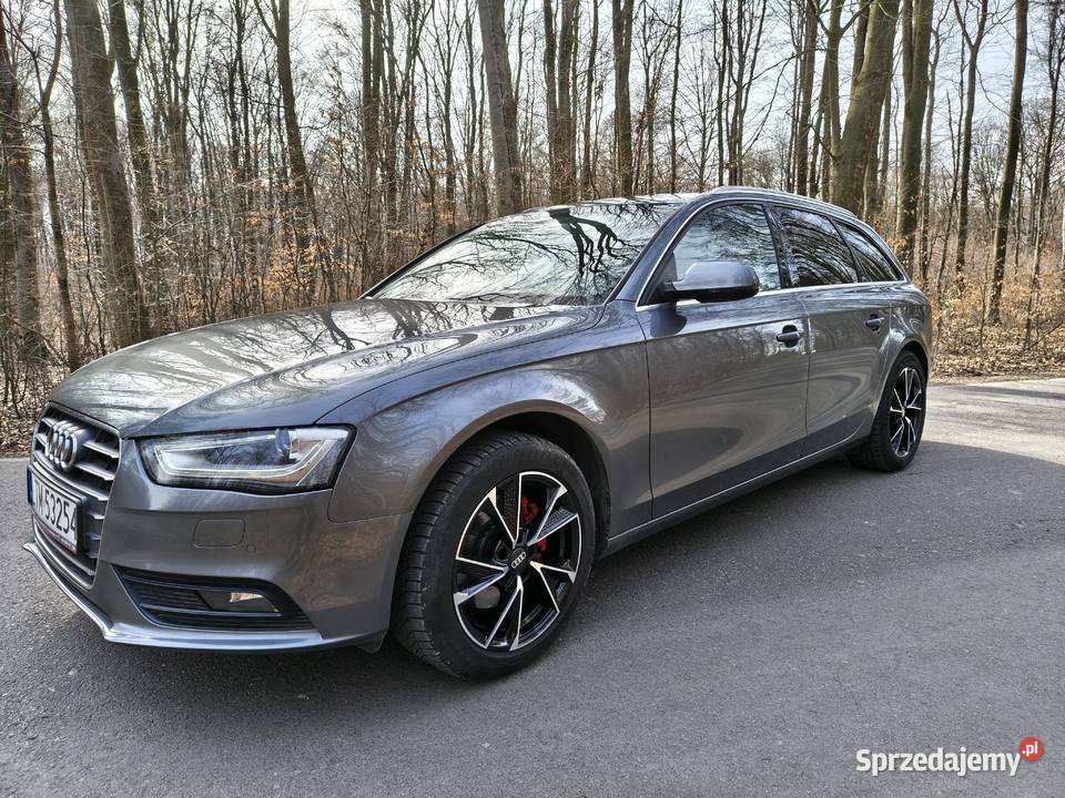 Audi A4 B8 Avant 2013 r Doinwestowana manualna Tomaszów Lubelski sprzedam