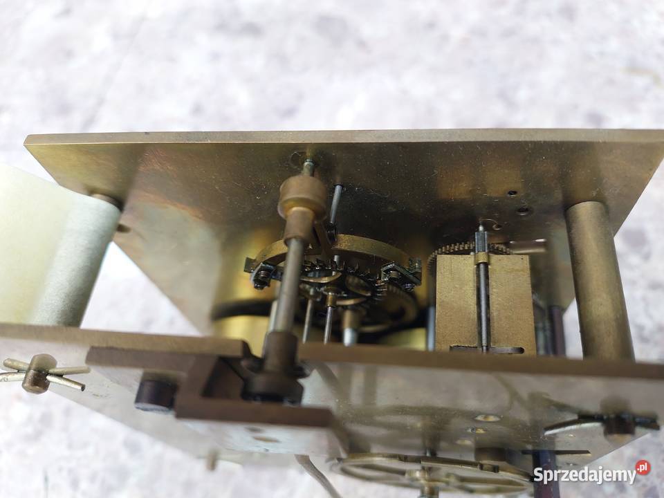 762 Mechanizm zegara ściennego Lenzkirch pełna Tczew