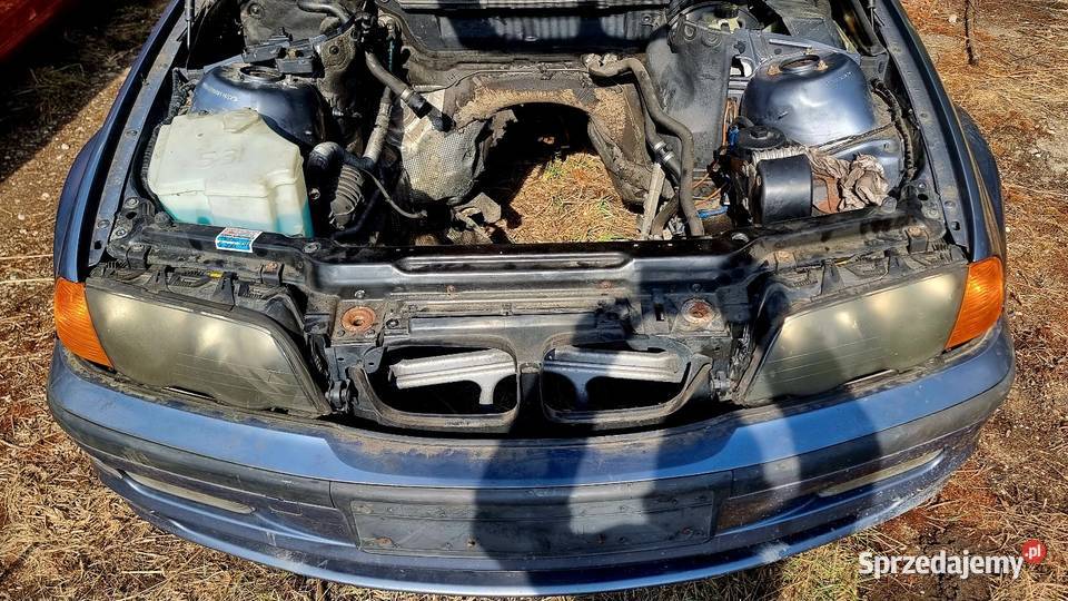 BMW 320 diesel cała na części kombi Rok produkcji 2001 Bolesławiec