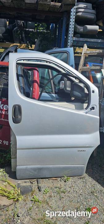 Drzwi przednie przód prawe Vivaro Trafic