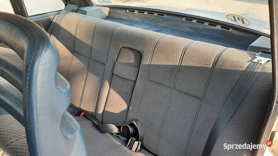 Volvo 240 87 sedan 23i Seria 200 Opole